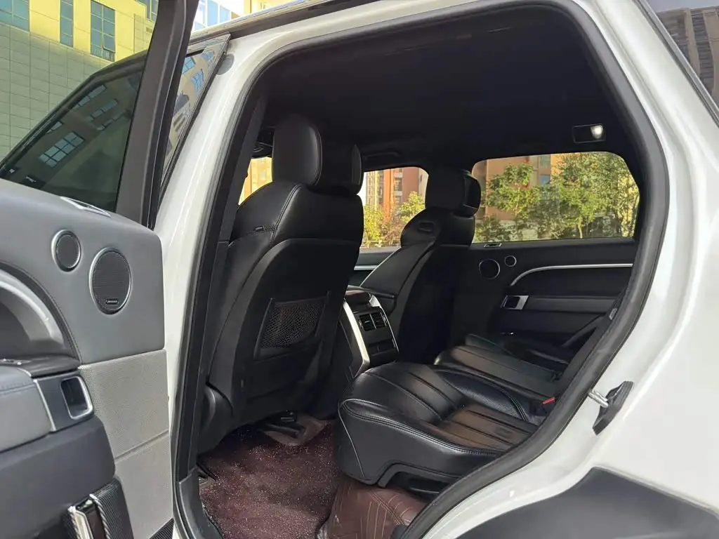 Land Rover Range Rover Sport 2014 — Photo 4/9