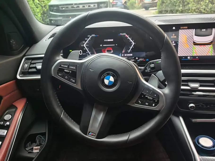 BMW 3 Series 2023 — Фото 15/16
