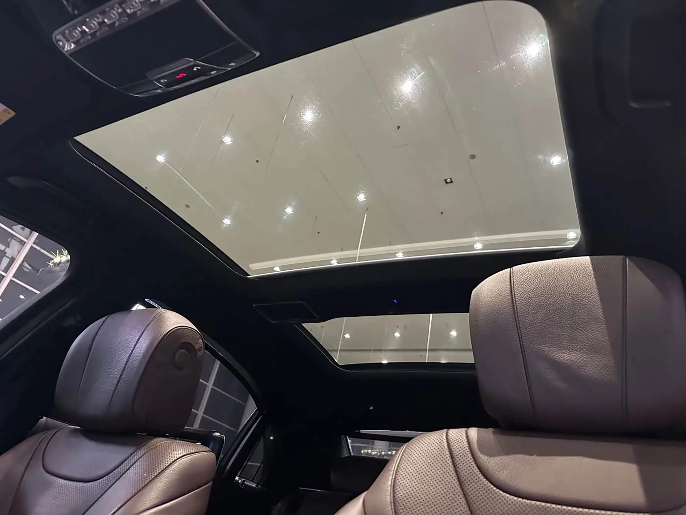 Mercedes-Benz S-Class 2015 — Photo 18/20