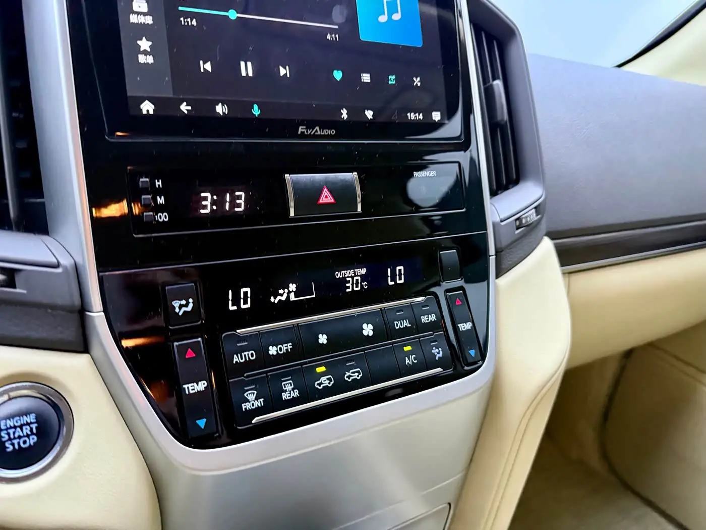 Toyota Land Cruiser 2018 — Фото 11/17