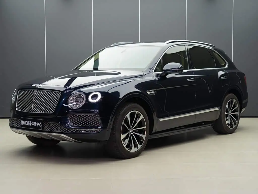 Bentley Bentayga 2020 — Фото 1/18