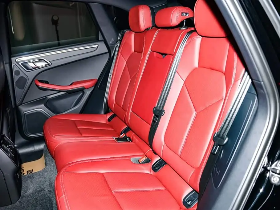 Porsche Macan 2025 — Photo 19/20
