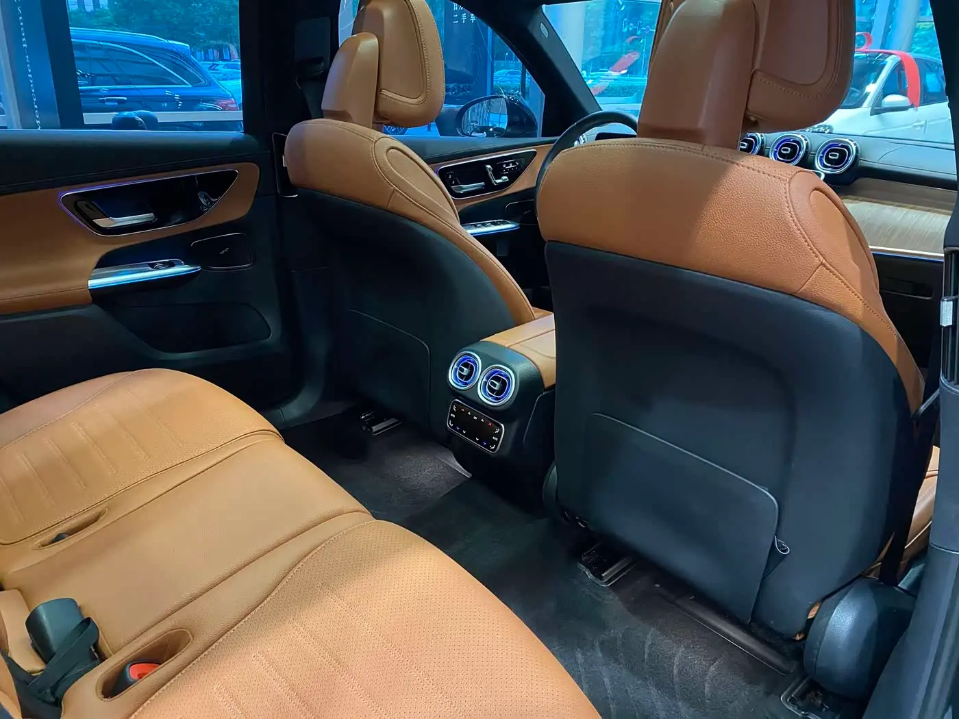 Mercedes-Benz GLC 2023 — Фото 11/20