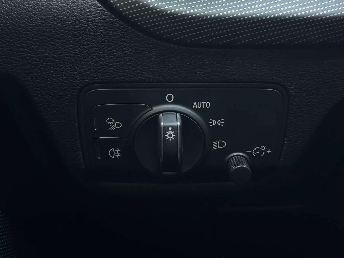 Audi Q2L 2022 — Photo 18/20