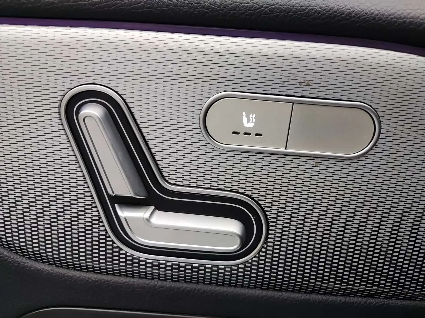 Mercedes-Benz GLB 2021 — Фото 15/20