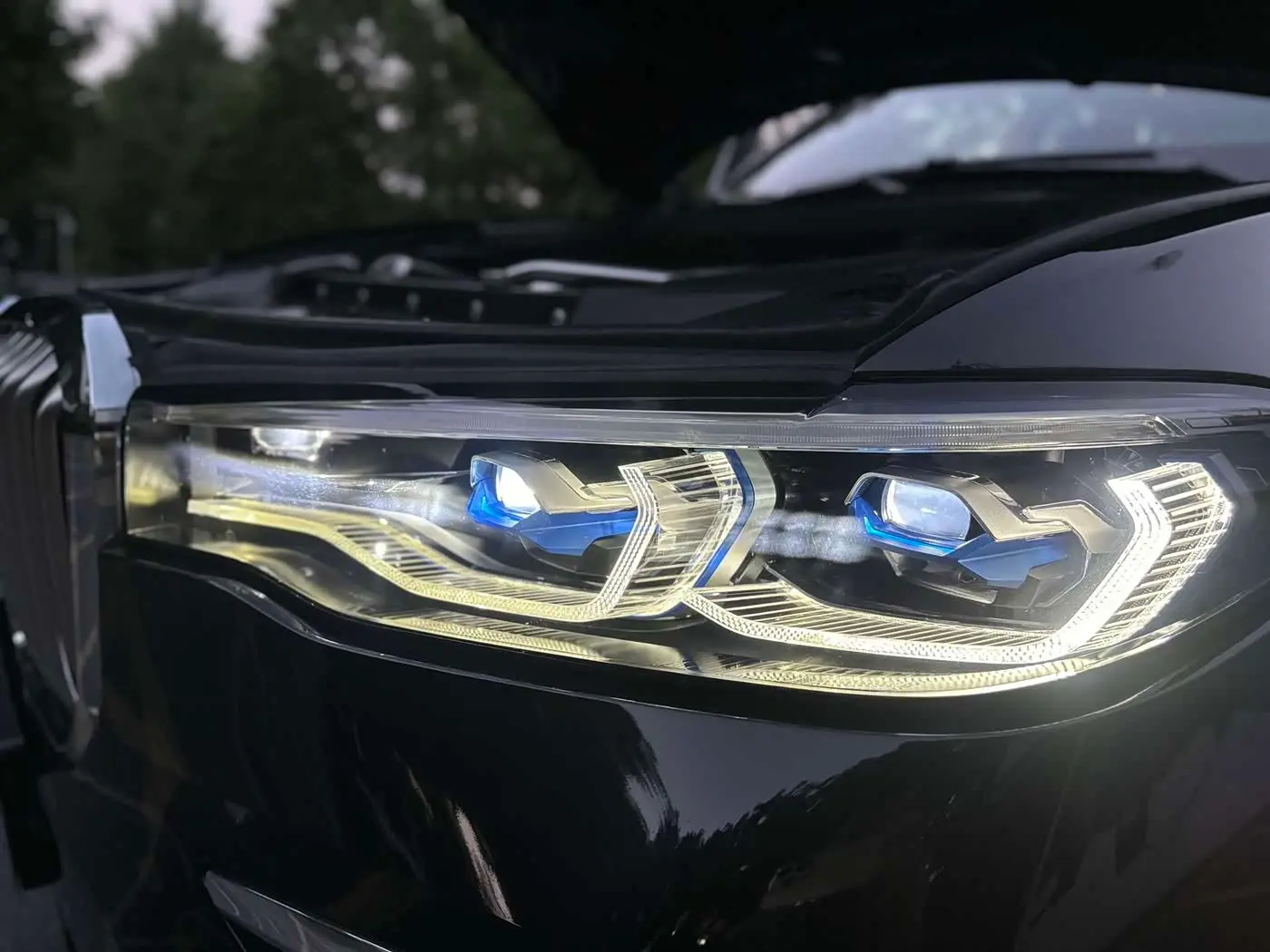 BMW X7 2020 — Photo 18/20