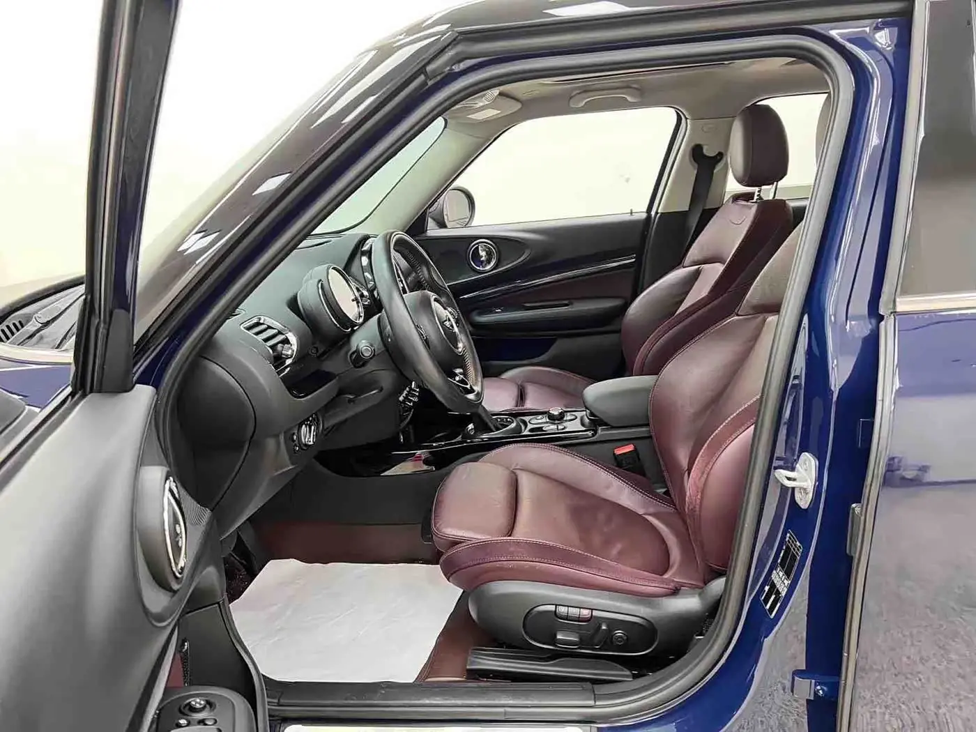 MINI CLUBMAN 2019 — Photo 14/20