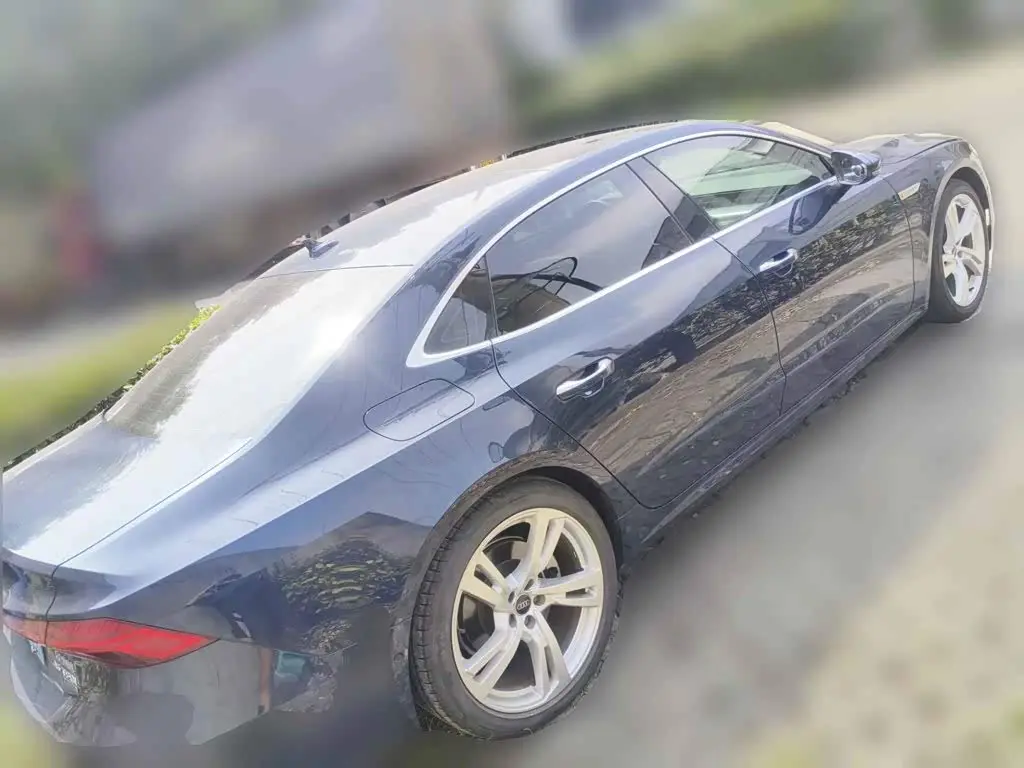 Audi A7L 2024 — Фото 2/12