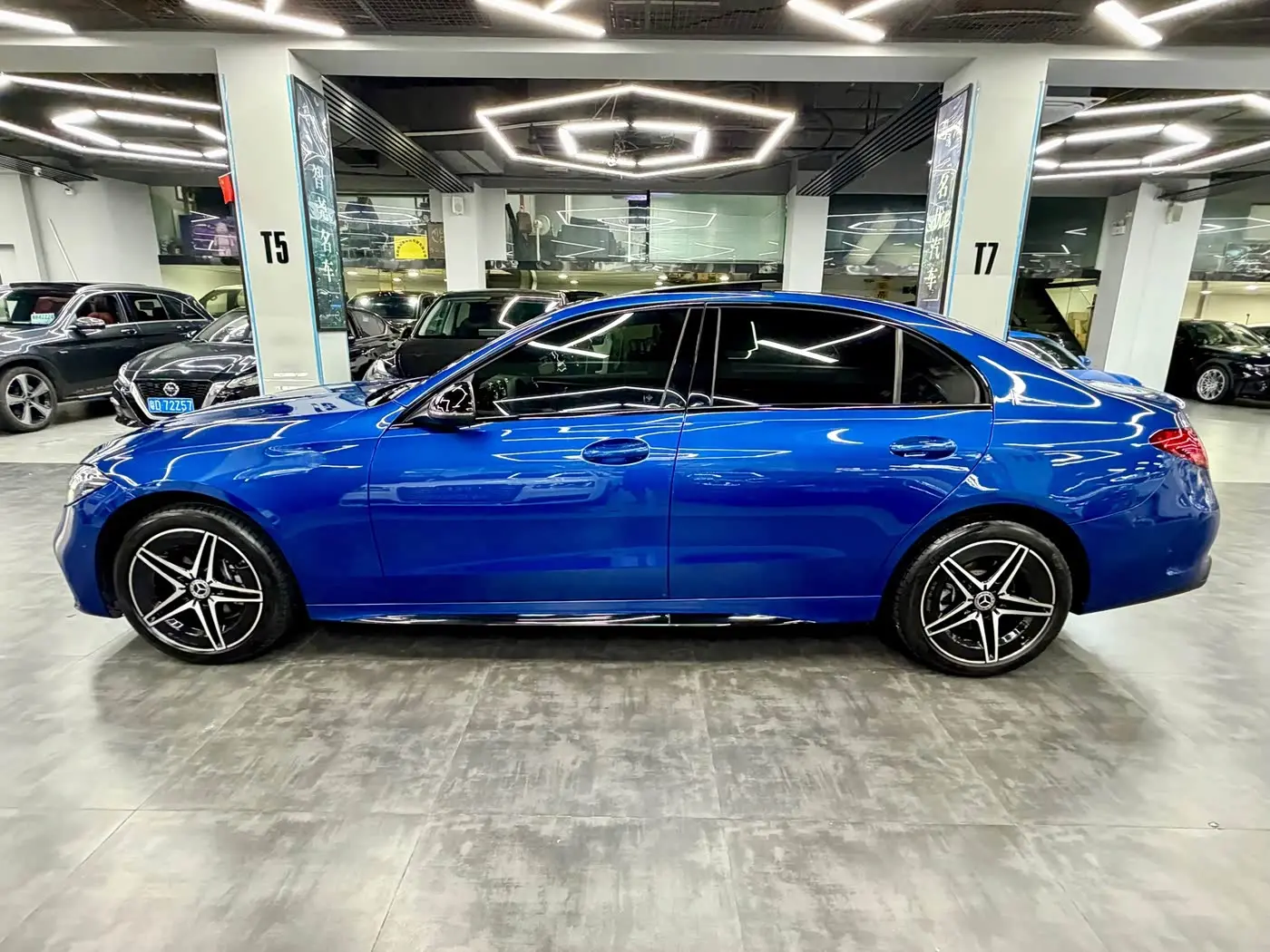 Mercedes-Benz C-Class 2023 — Фото 13/19