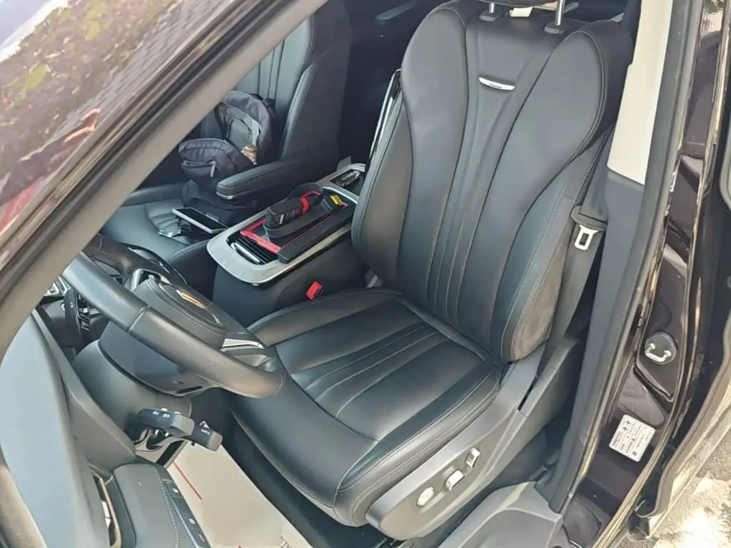 Hongqi HQ9 PHEV 2025 — Photo 15/20
