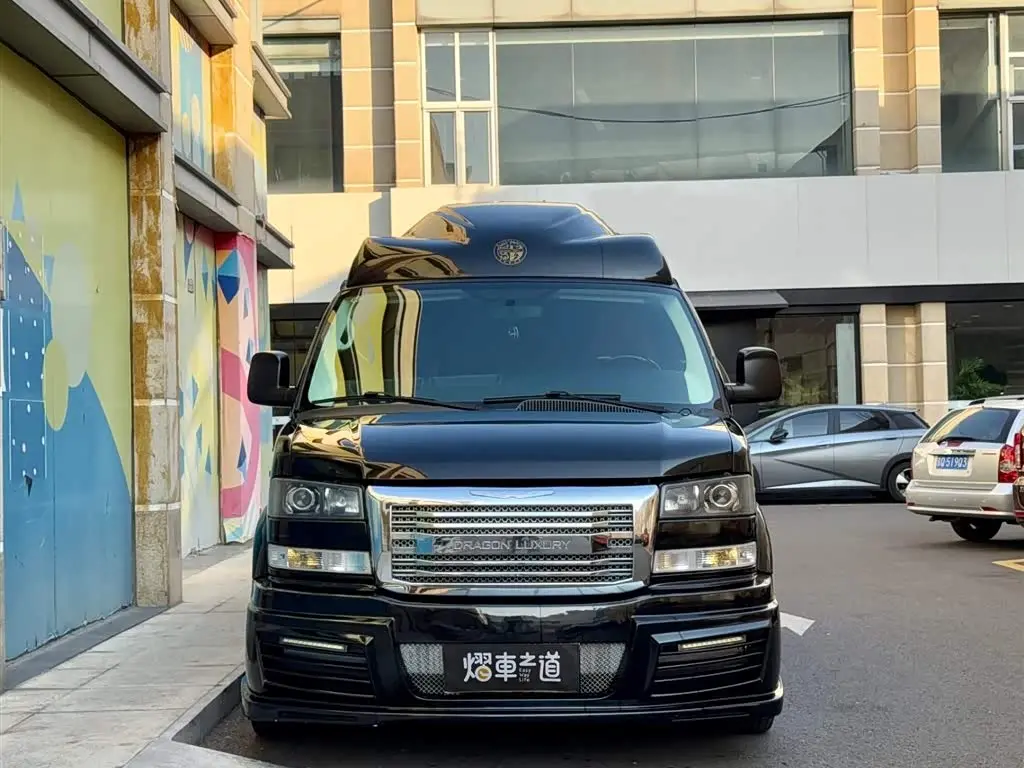 GMC Savana 2018 — Şəkil 2/20