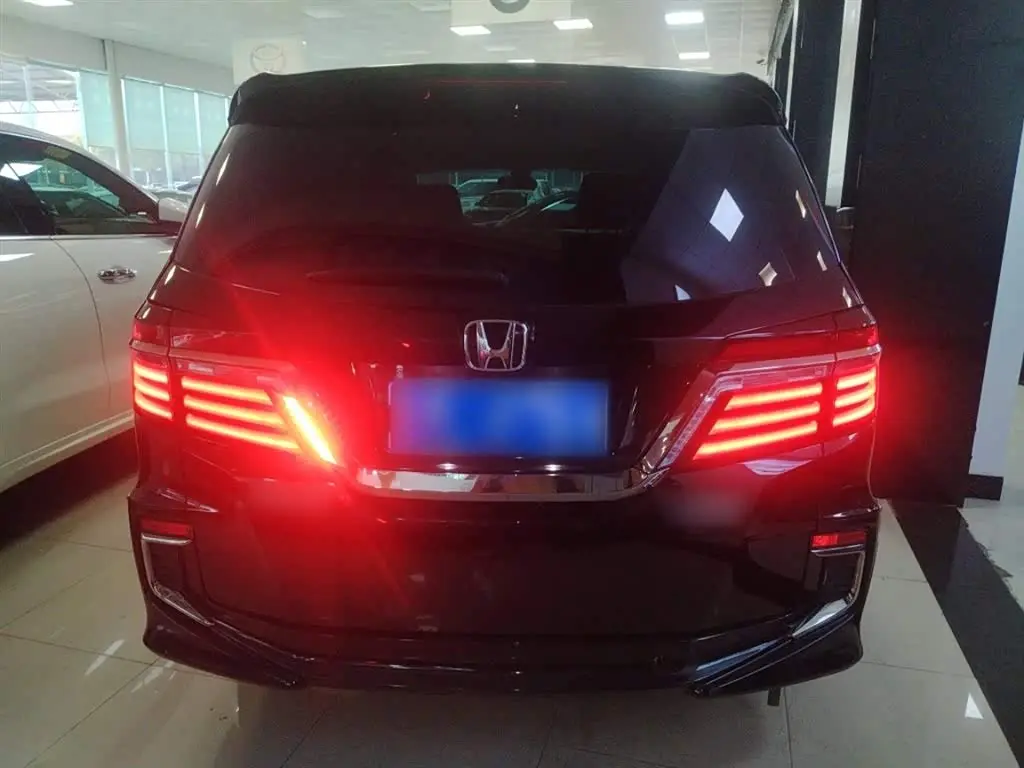 Honda Elysion 2020 — Photo 6/20