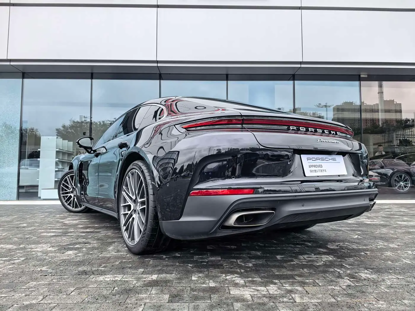 Porsche Panamera 2026 — Фото 12/13