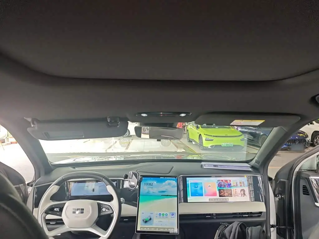 Geely Galaxy Galaxy L7 2024 — Photo 8/20