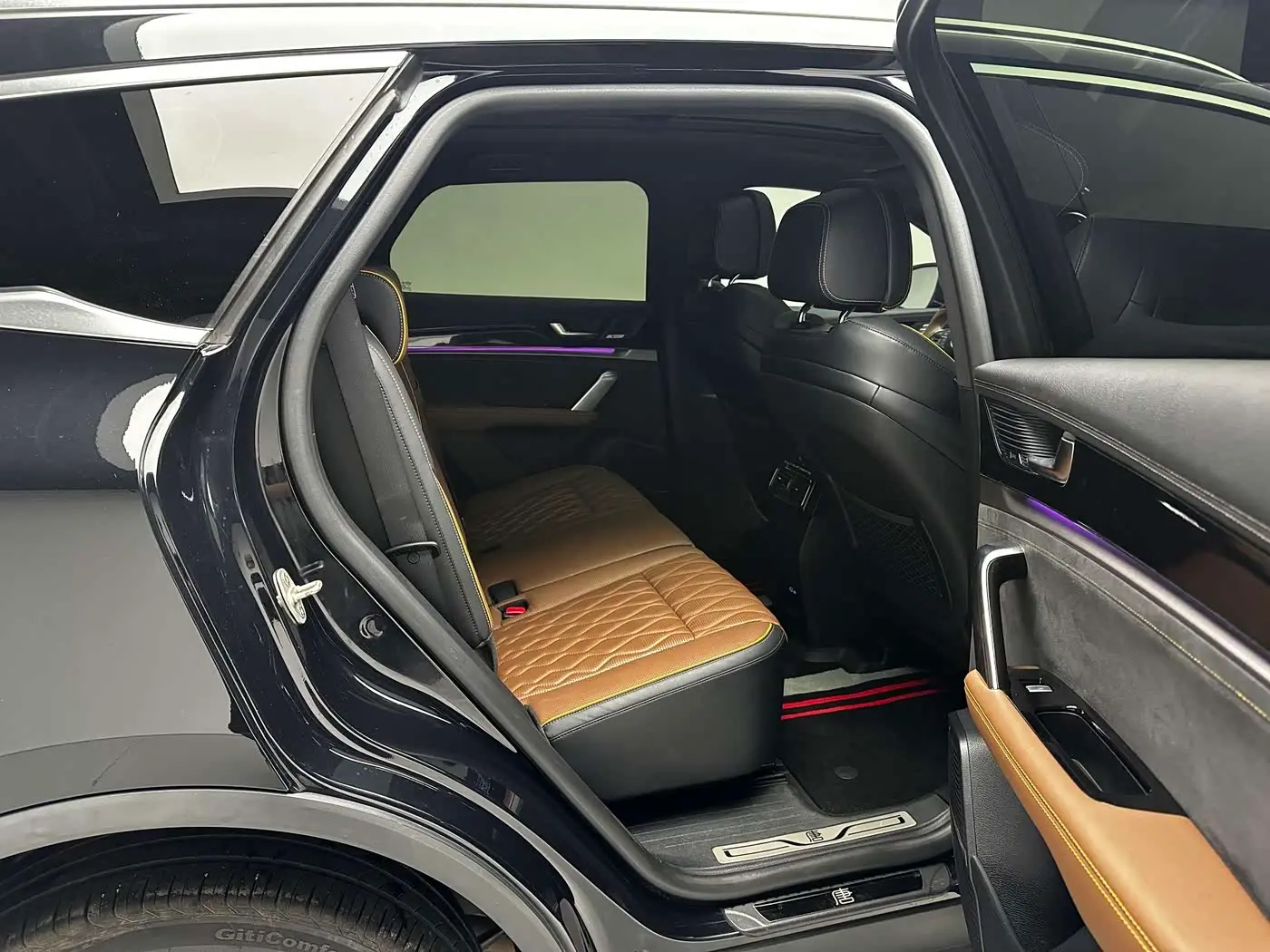 BYD Tang New Energy 2022 — Şəkil 12/20