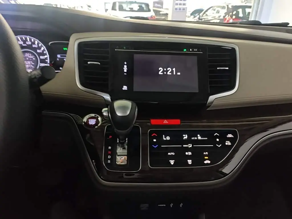 Honda Odyssey 2017 — Photo 13/20