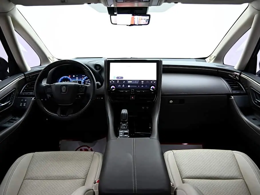 Toyota Vellfire 2023 — Şəkil 17/20