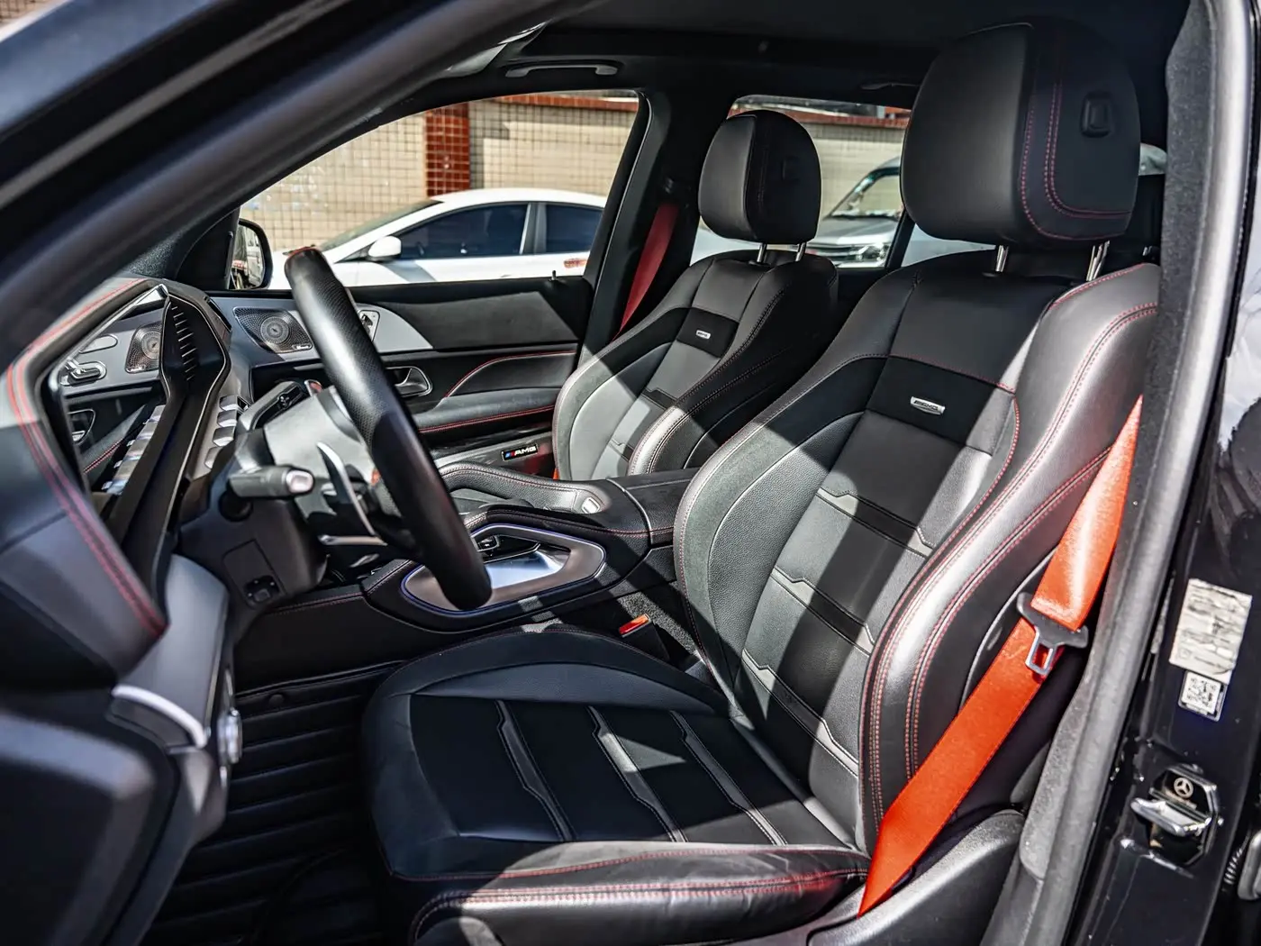 Mercedes-Benz GLE AMG 2021 — Фото 14/16