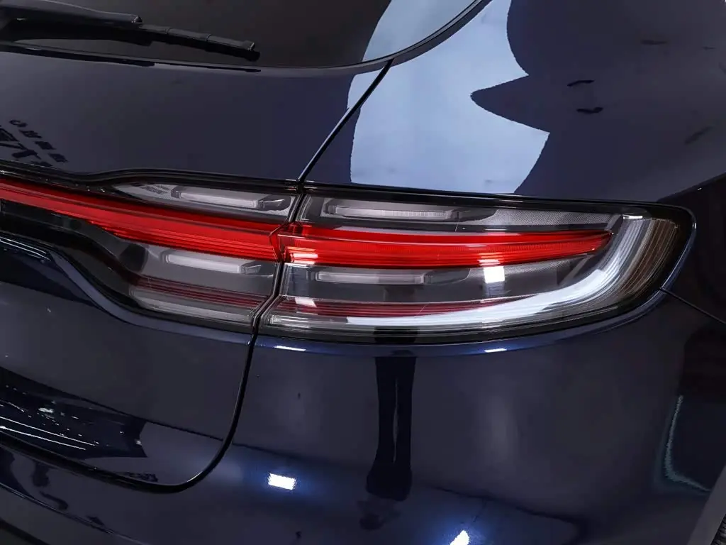 Porsche Macan 2022 — Photo 9/20