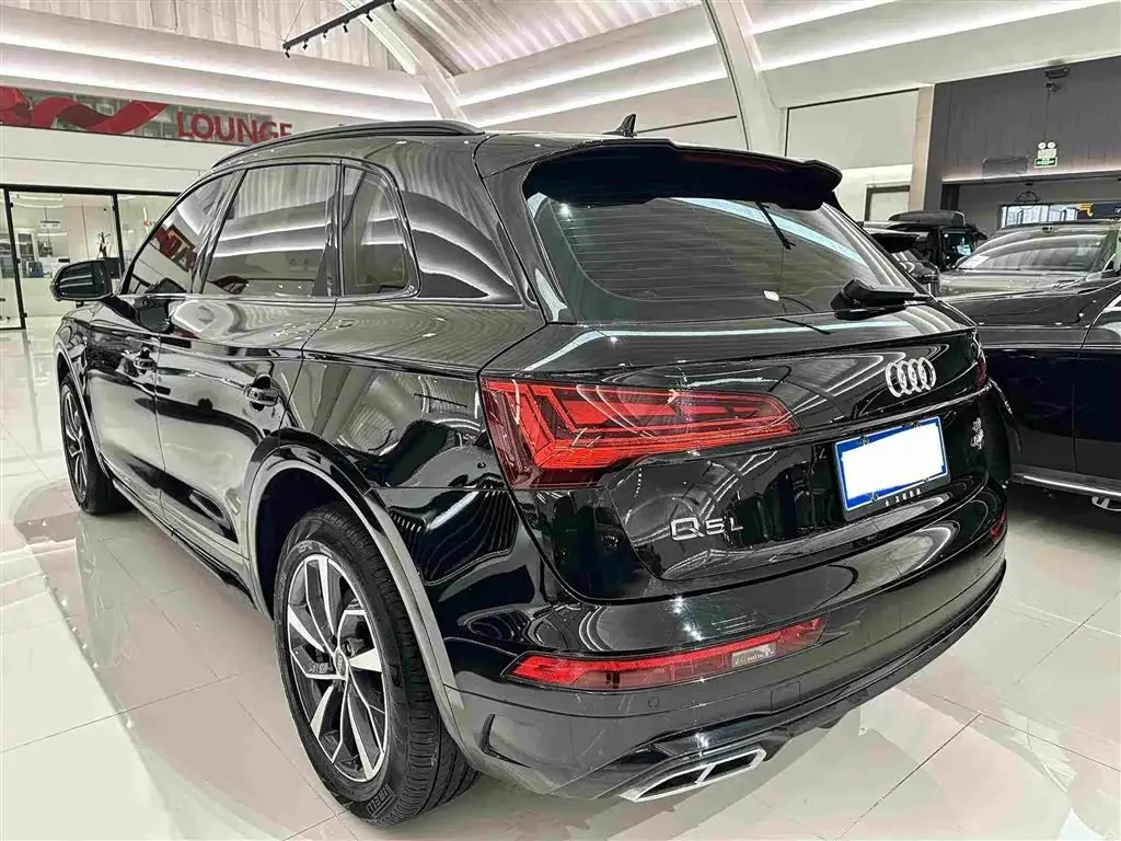 Audi Q5L 2024 — Şəkil 20/20