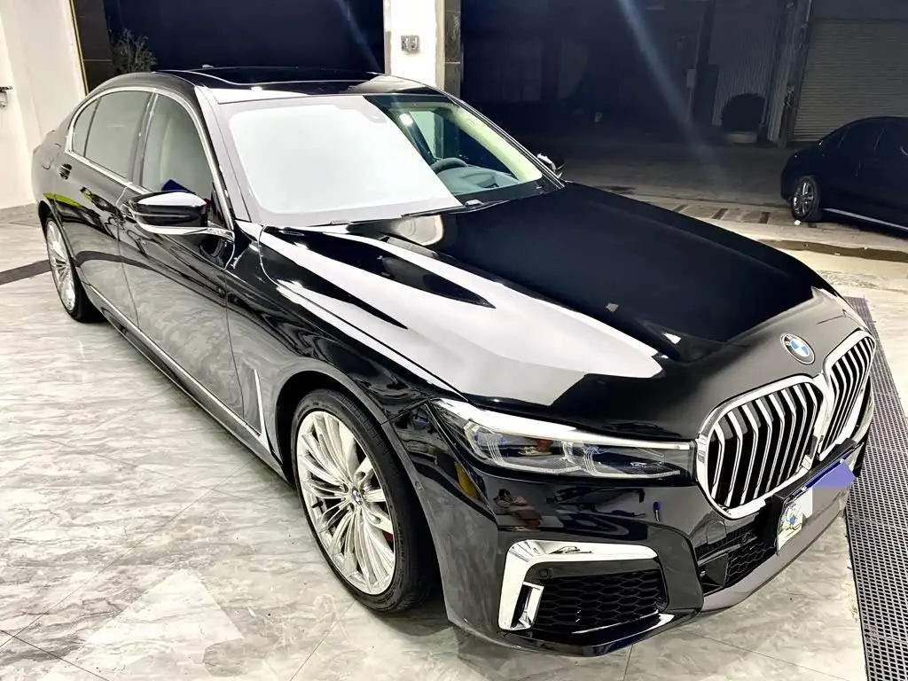 BMW 7 Series 2016 — Фото 18/20
