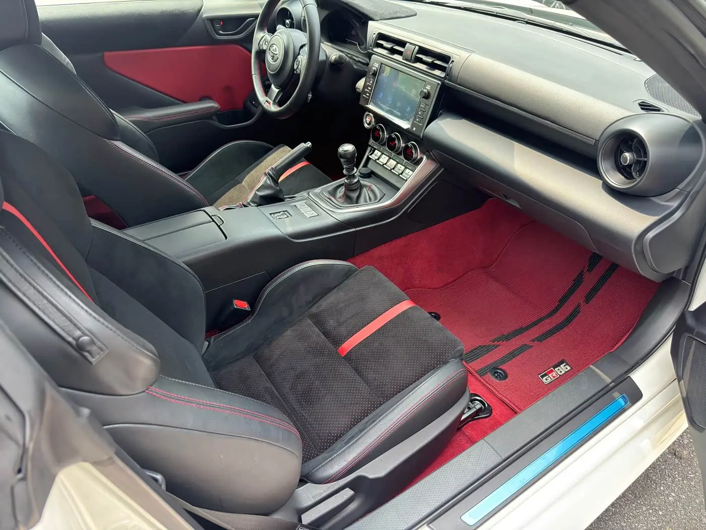 Toyota 86 2023 — Photo 7/9