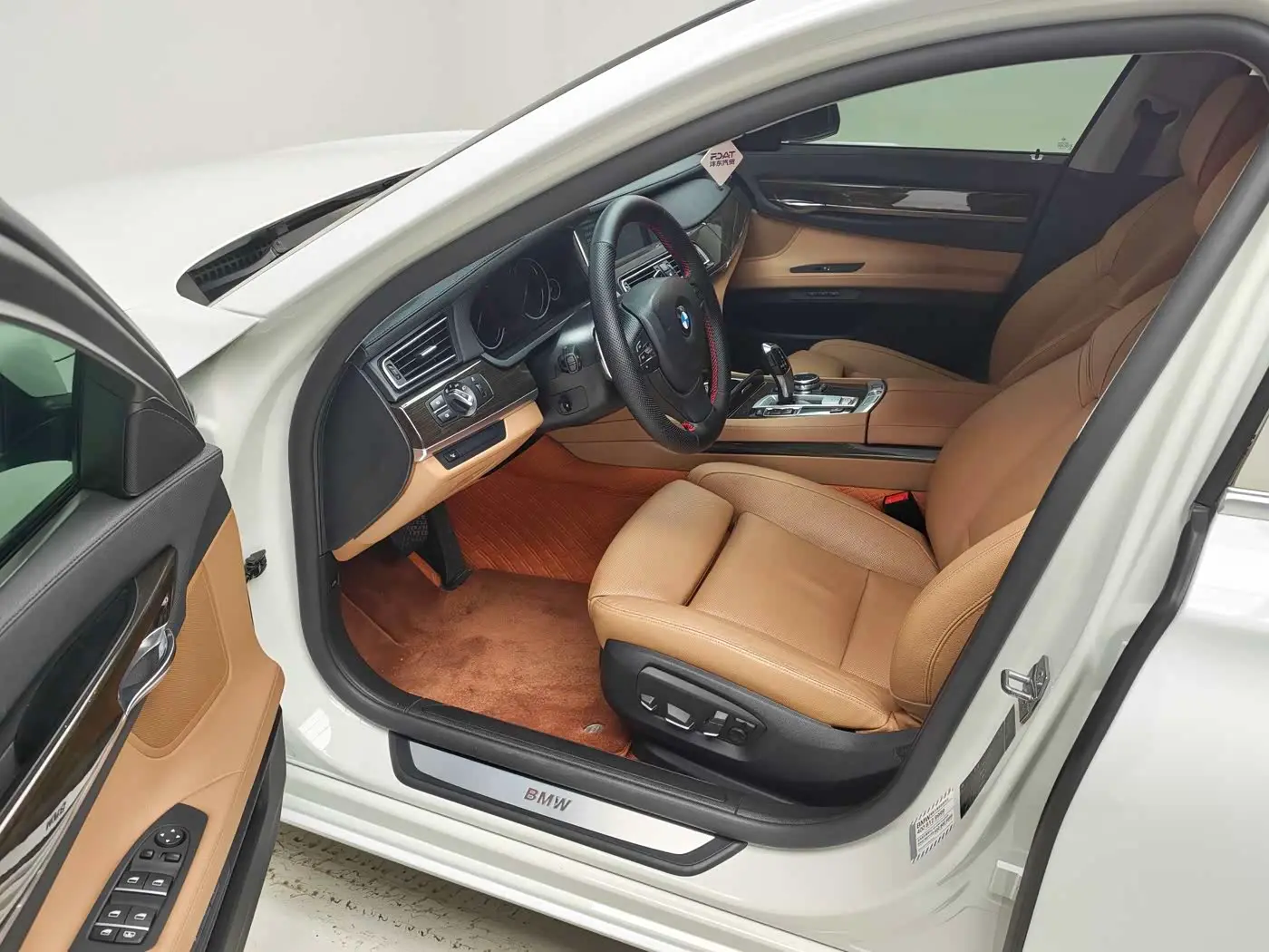 BMW 7 Series 2014 — Фото 16/18