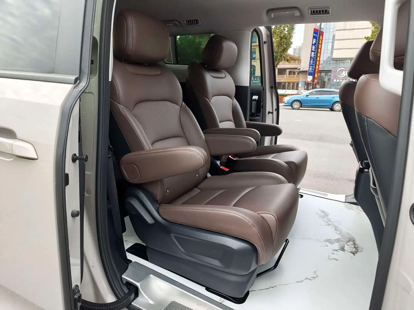 Wuling Motors Xingguang 730 New Energy 2025 — Фото 10/18