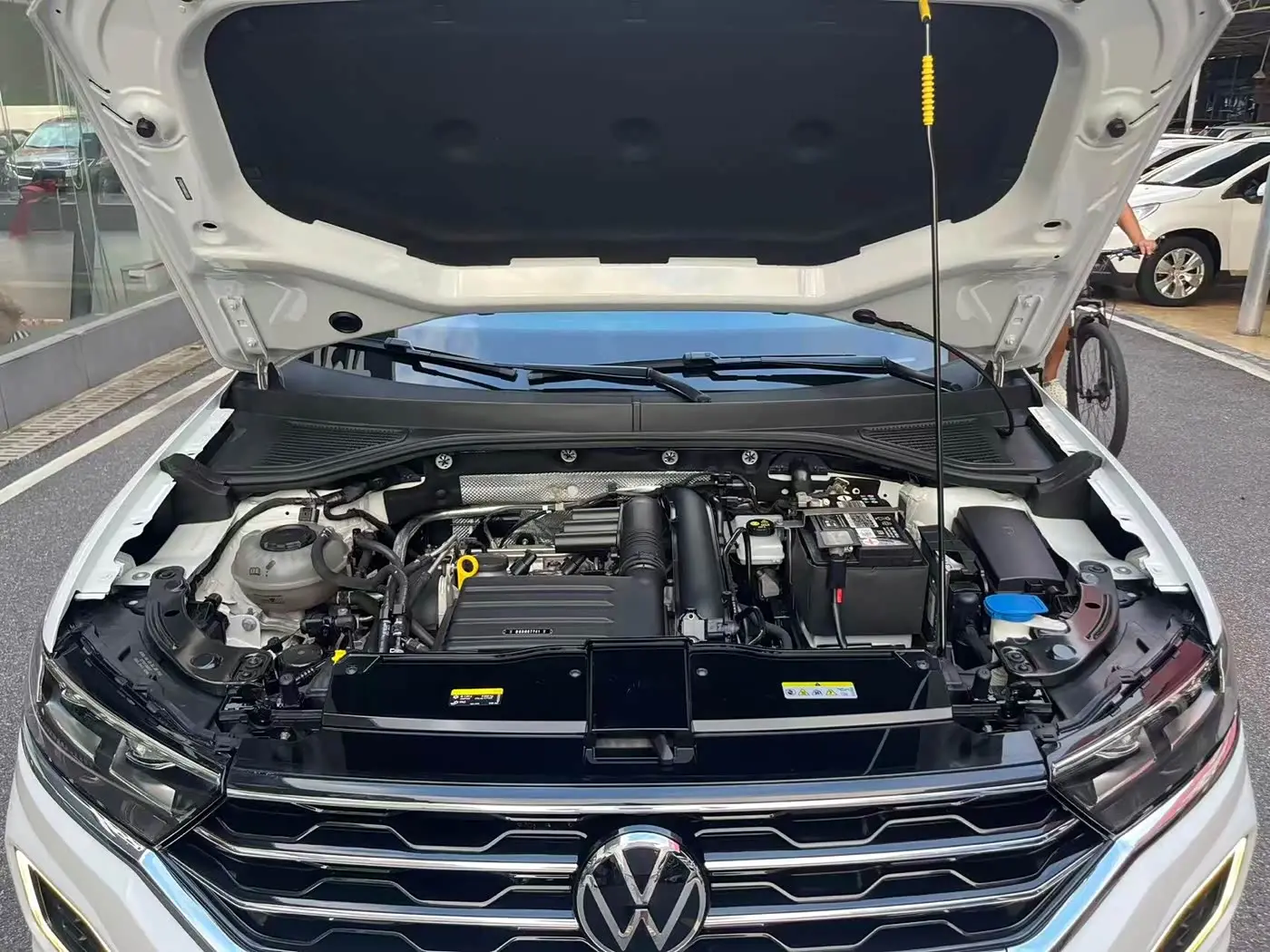 Volkswagen T-ROC 2022 — Photo 16/19
