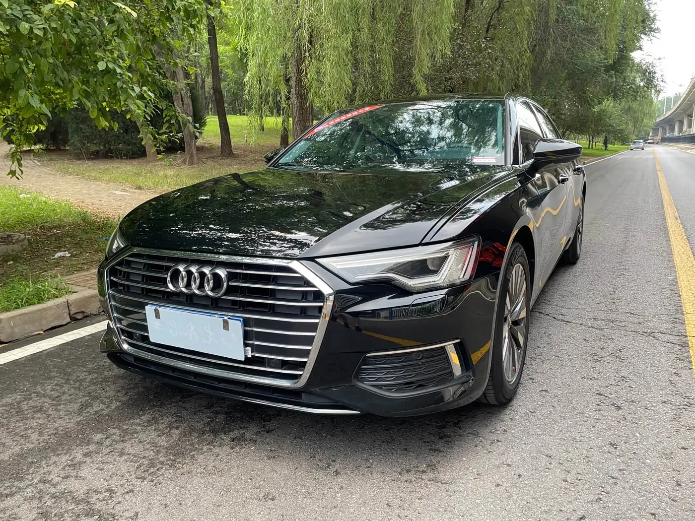 Audi A6L 2021 — Photo 1/16