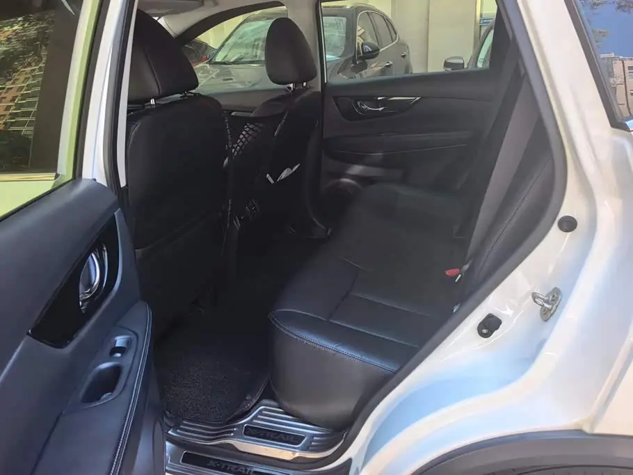 Nissan X-Trail 2019 — Photo 11/16