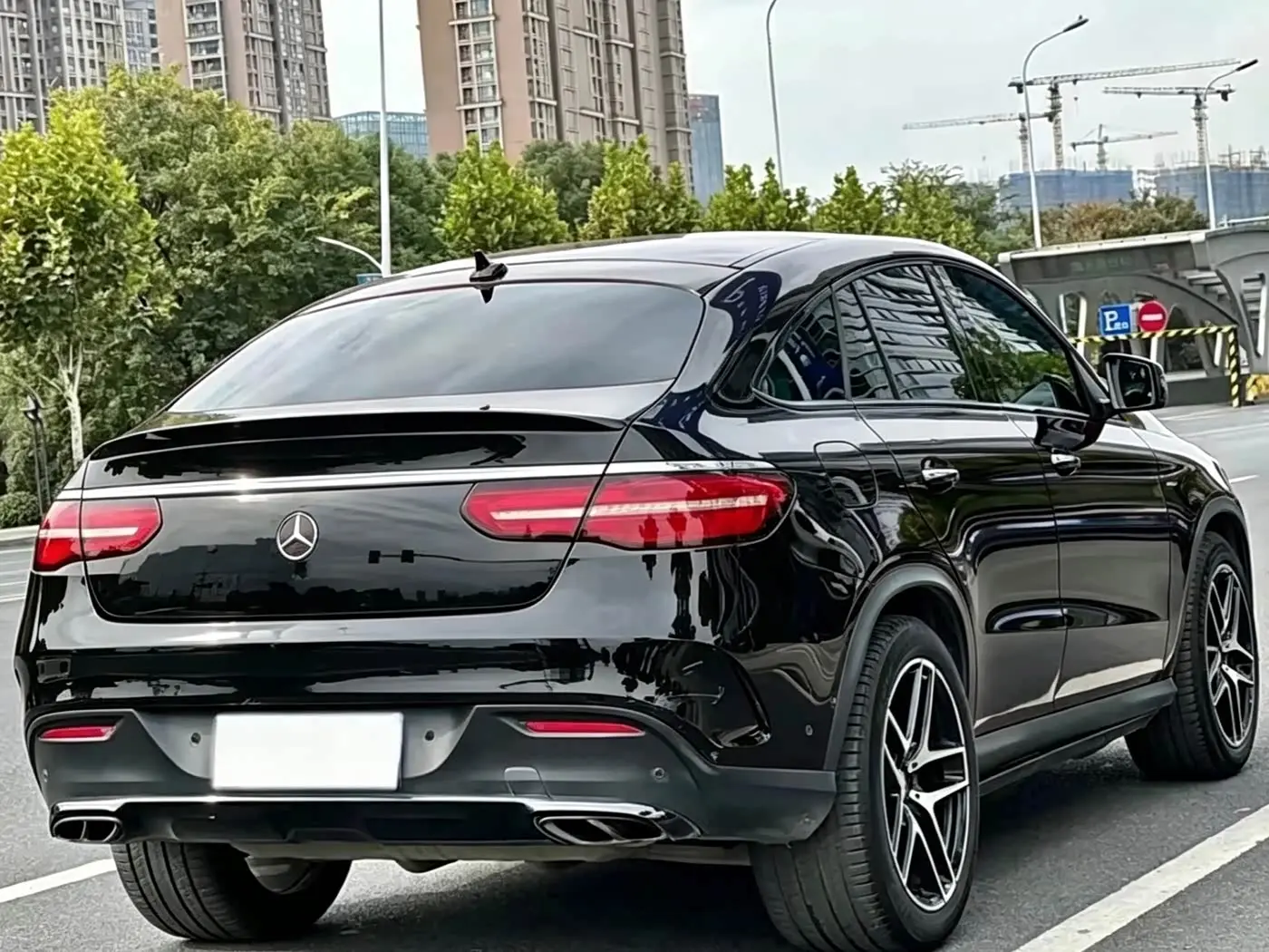 Mercedes-Benz GLE Coupe 2016 — Фото 4/9