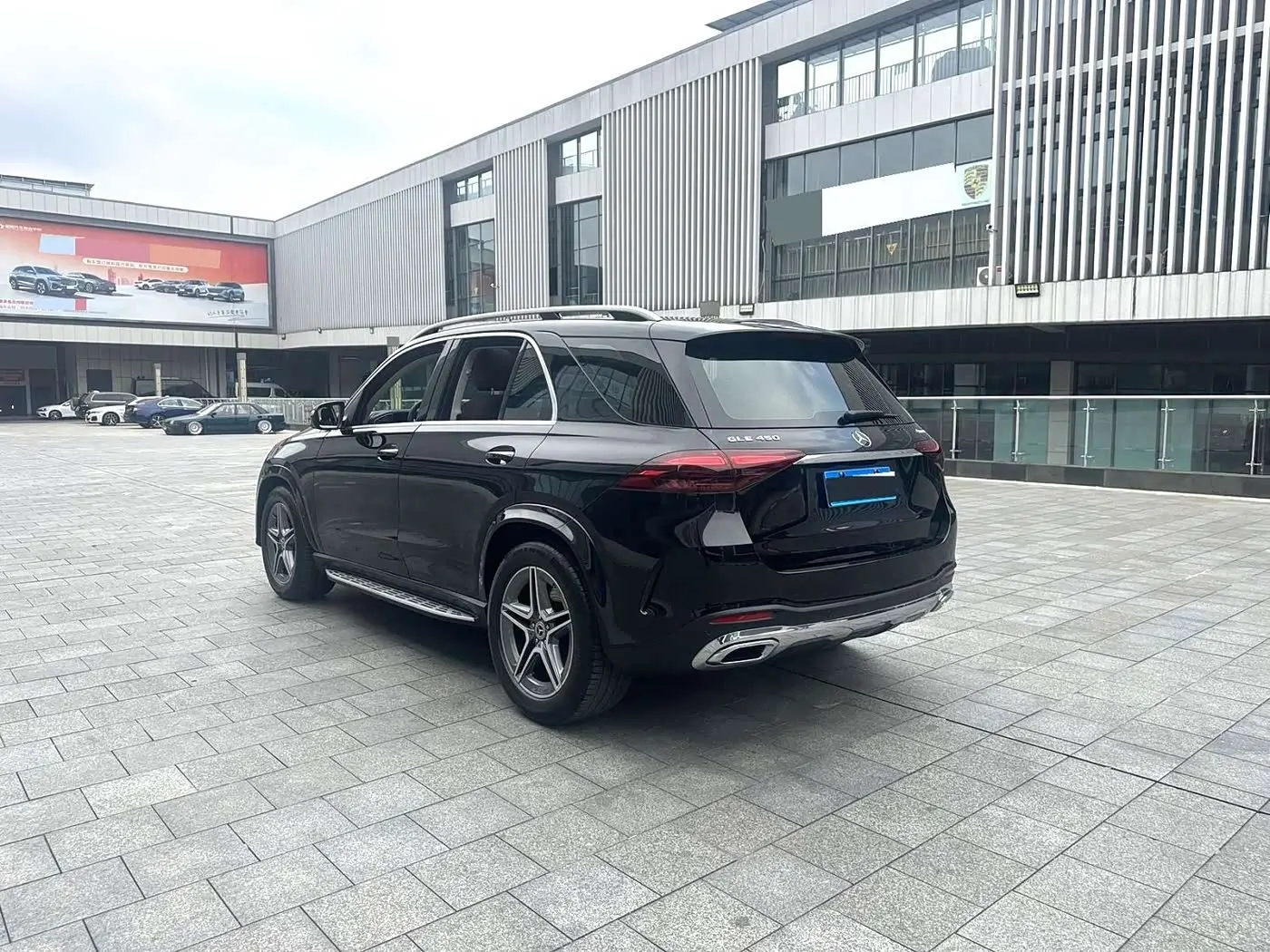 Mercedes-Benz GLE 2023 — Photo 9/9
