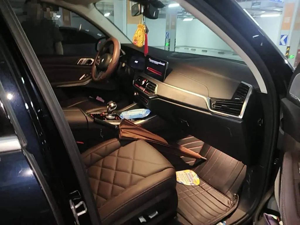 BMW X5 2023 — Photo 10/15