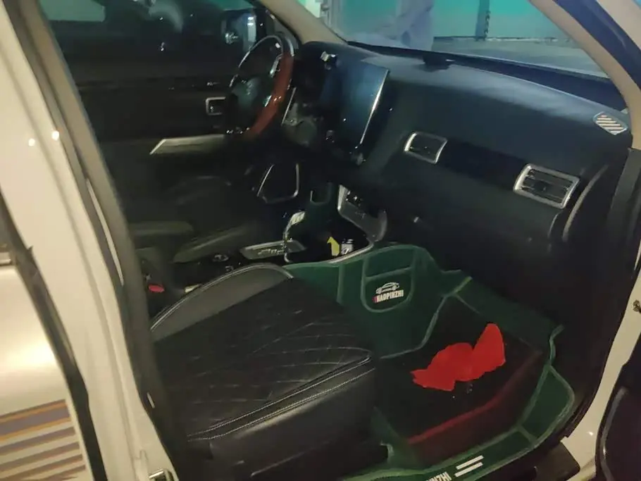 Mitsubishi Outlander 2020 — Photo 8/16