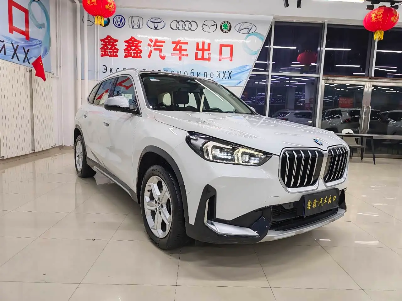 BMW X1 2023 — Photo 3/12