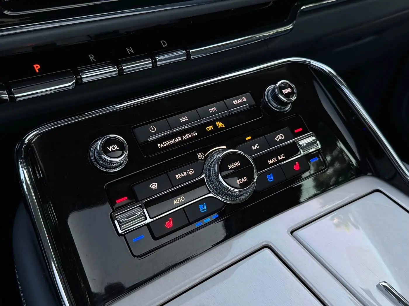 Lincoln Navigator 2019 — Photo 15/20