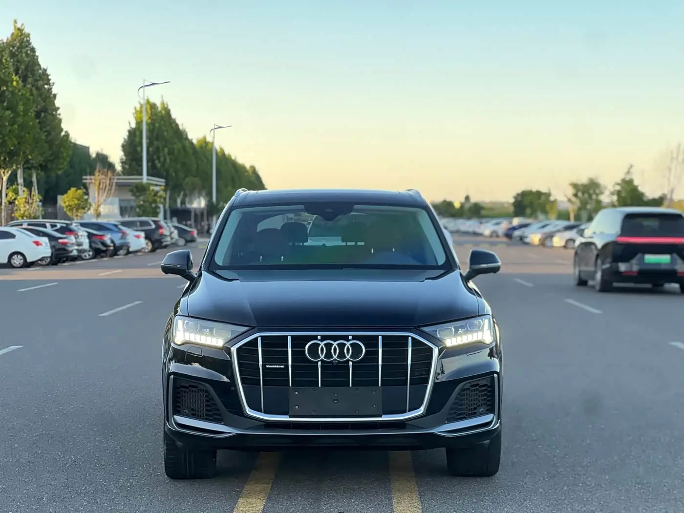 Audi Q7 2020 — Фото 4/9