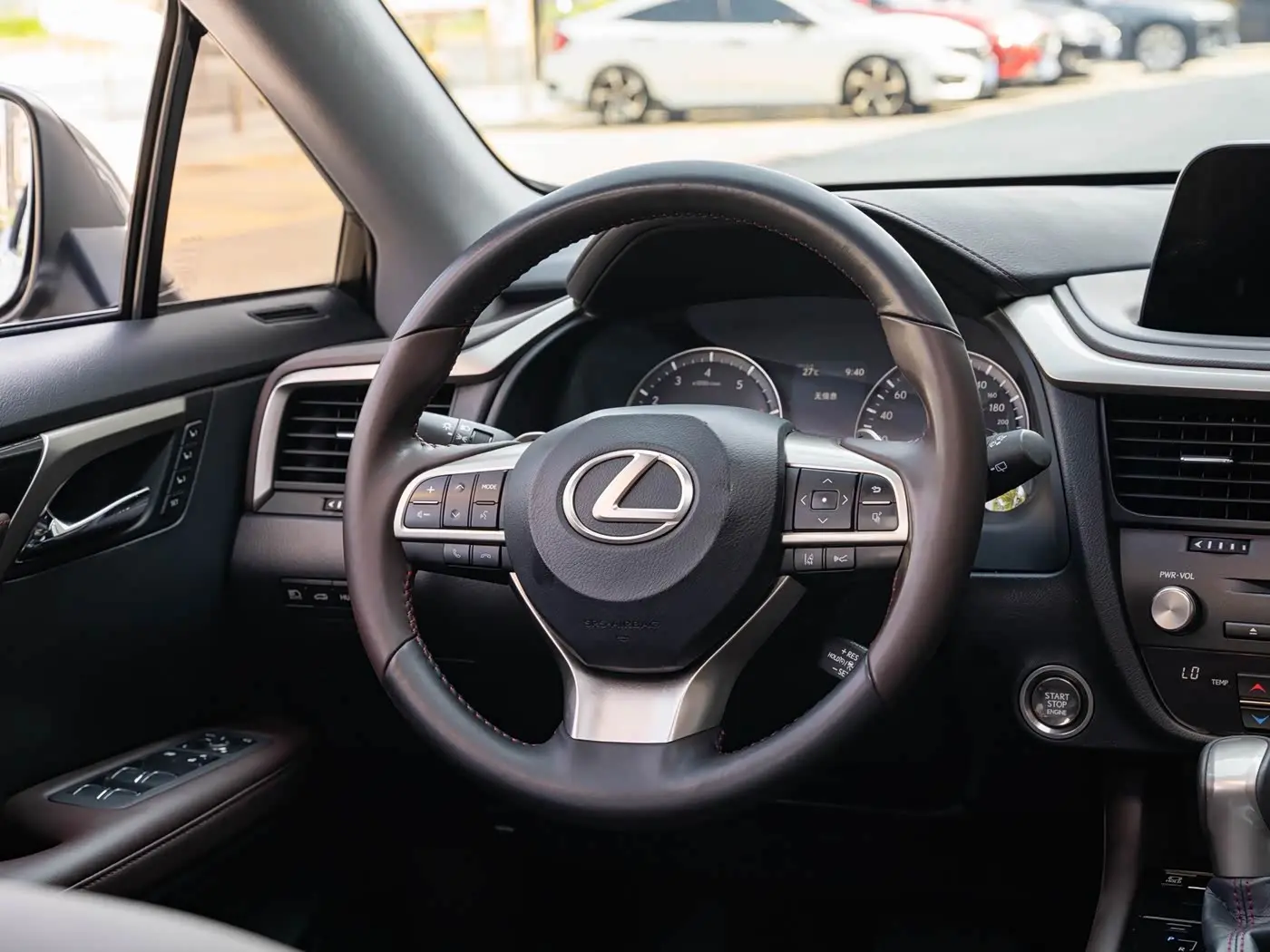 Lexus RX 2021 — Şəkil 14/20