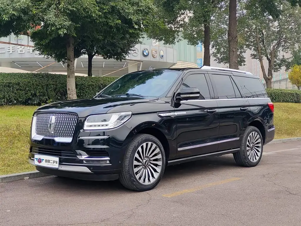 Lincoln Navigator, 2022