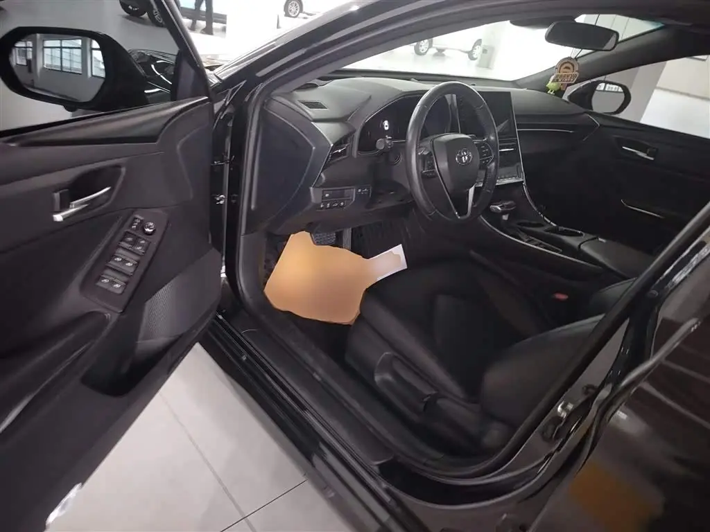 Toyota Avalon 2024 — Photo 12/20