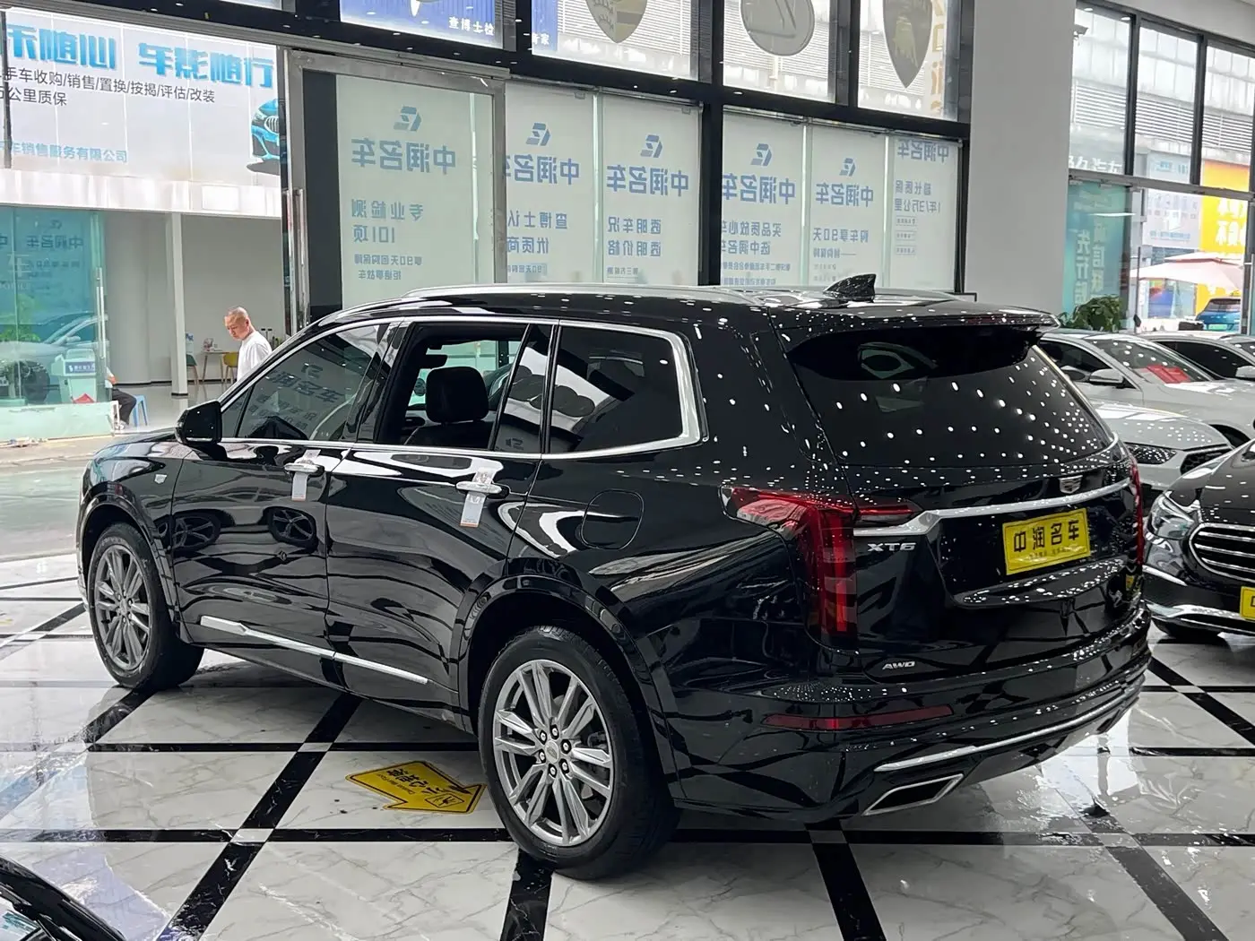 Cadillac XT6 2023 — Photo 15/19