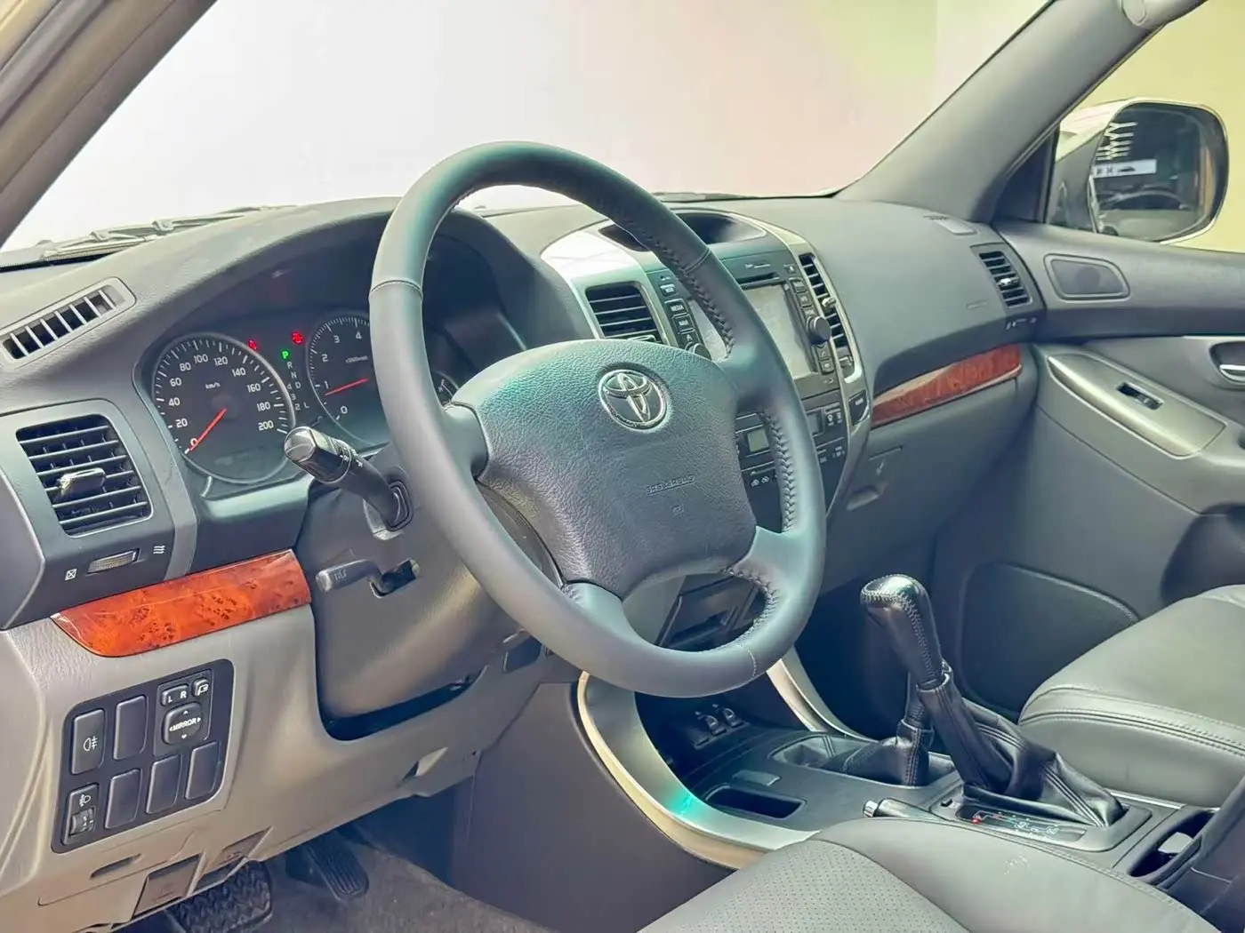 Toyota Prado 2008 — Photo 6/15