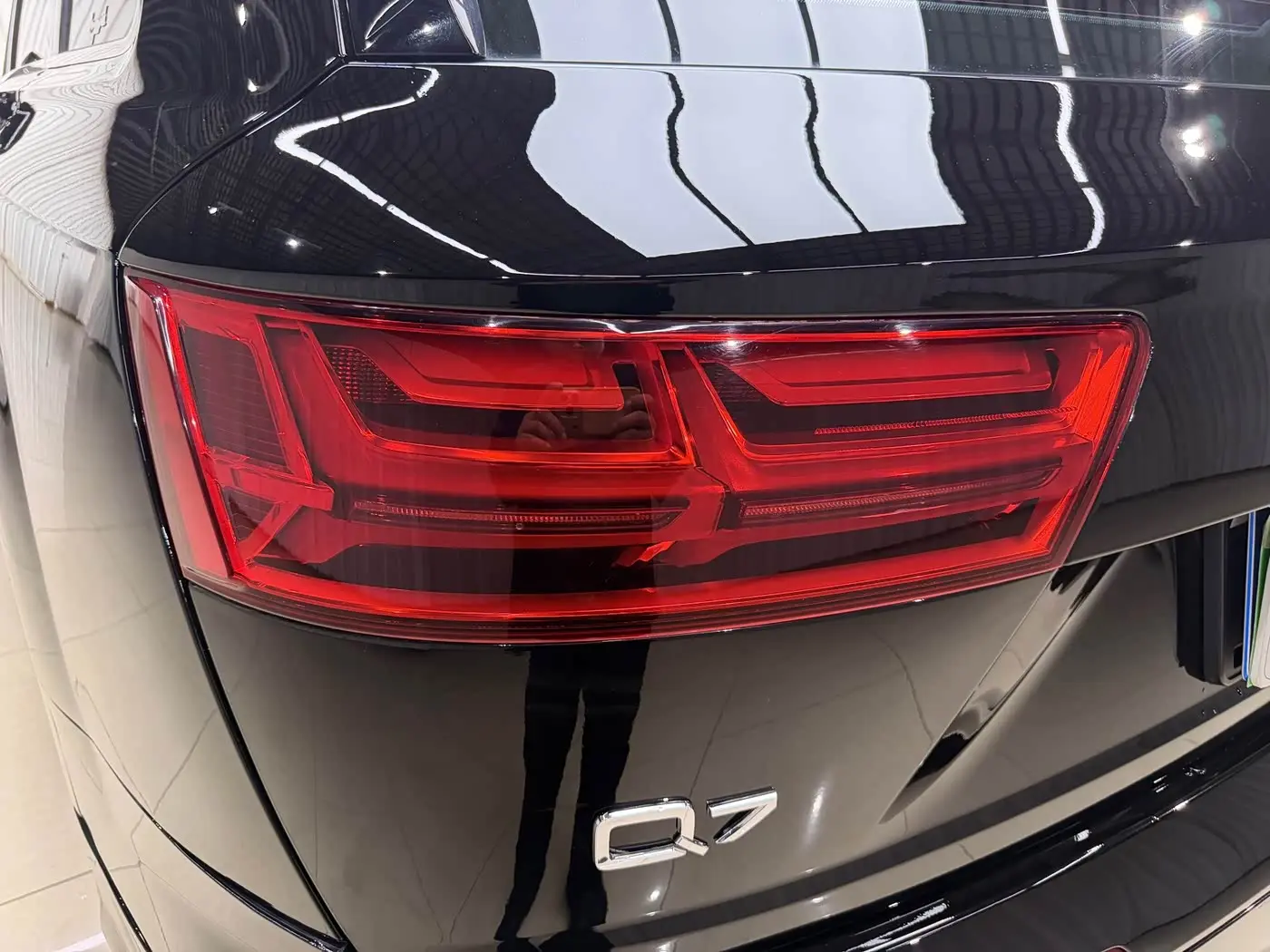 Audi Q7 2019 — Фото 15/16