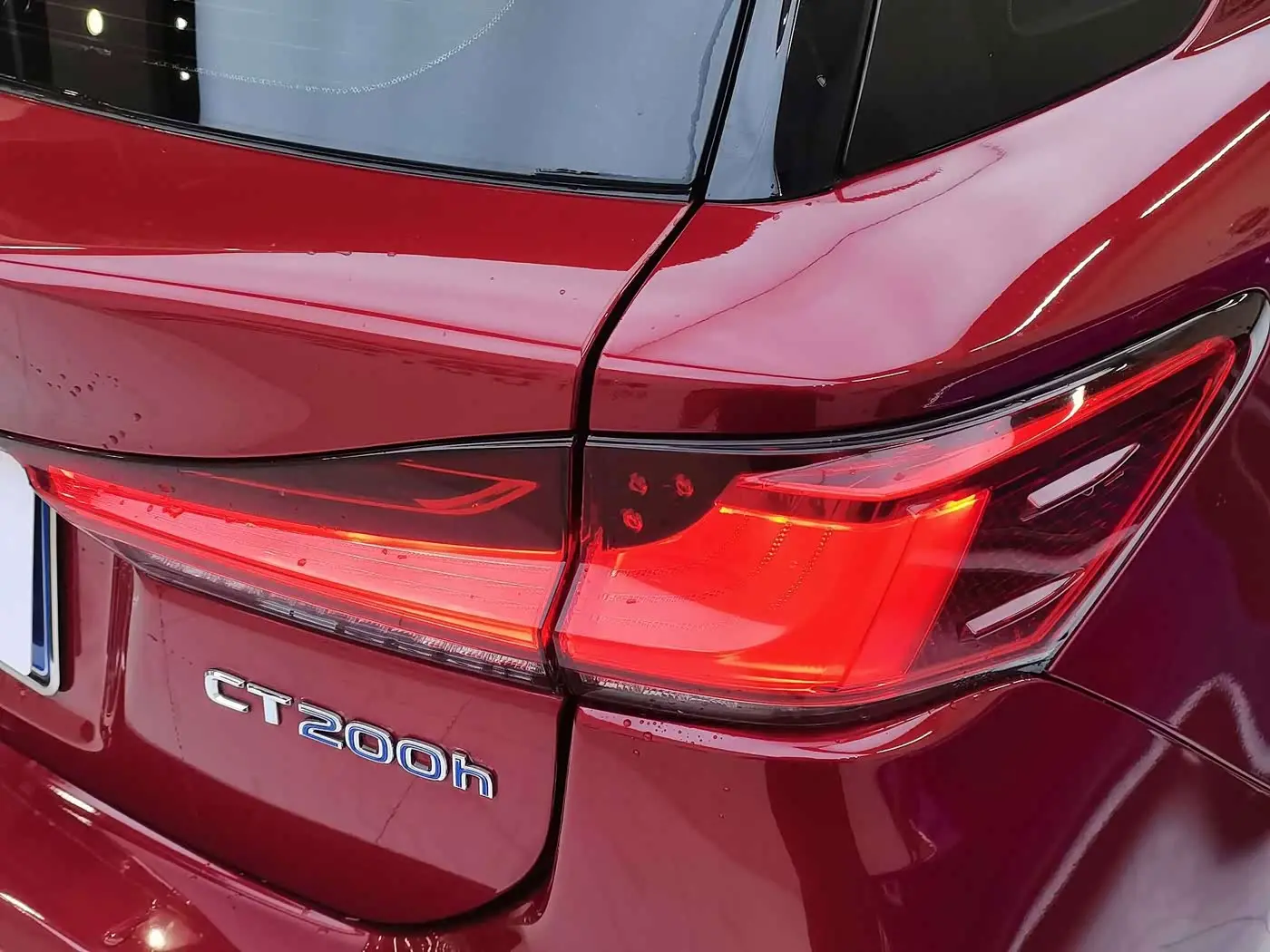 Lexus CT 2018 — Photo 9/20