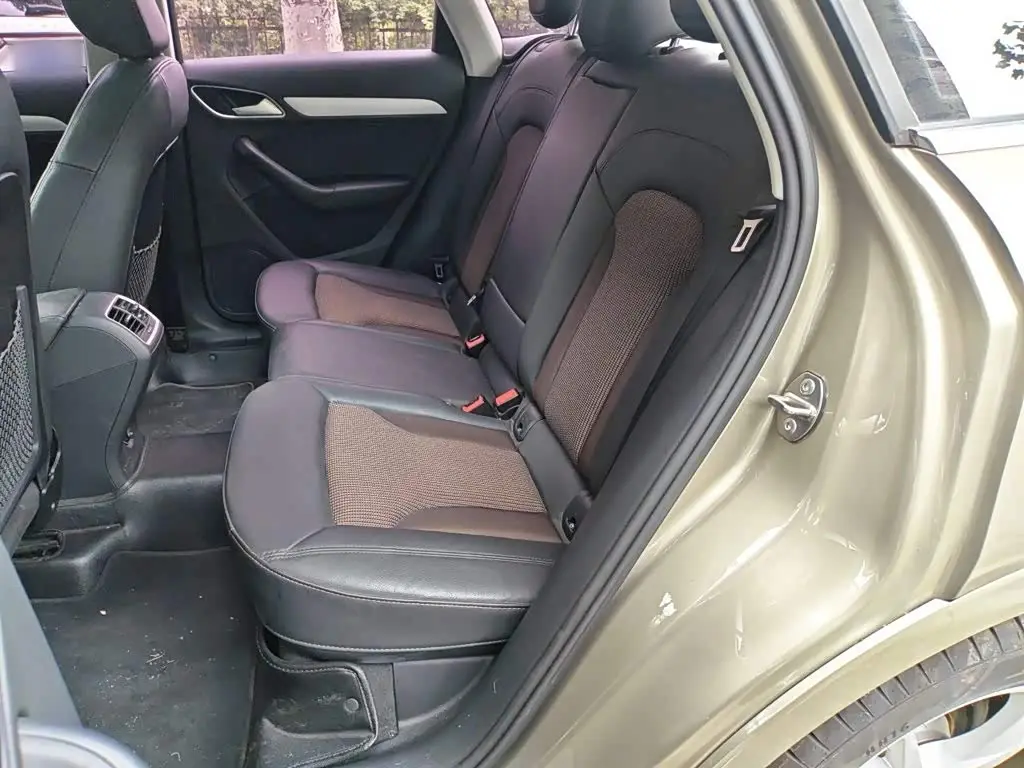 Audi Q3 2018 — Photo 15/20