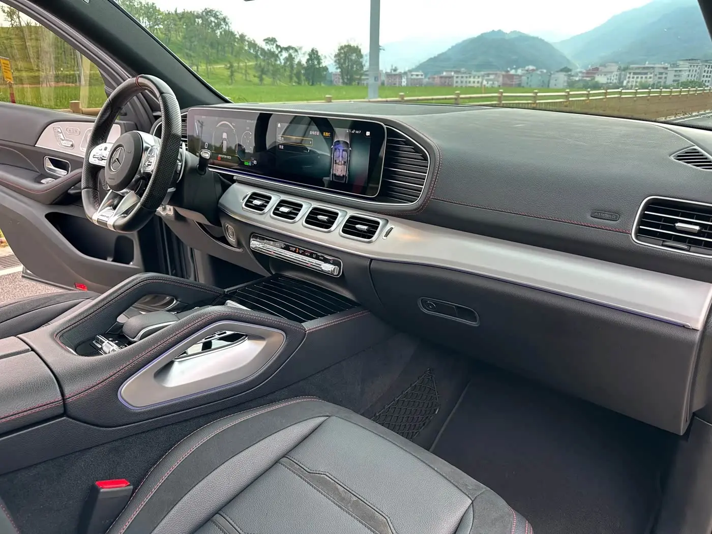 Mercedes-Benz GLE AMG 2021 — Фото 15/19