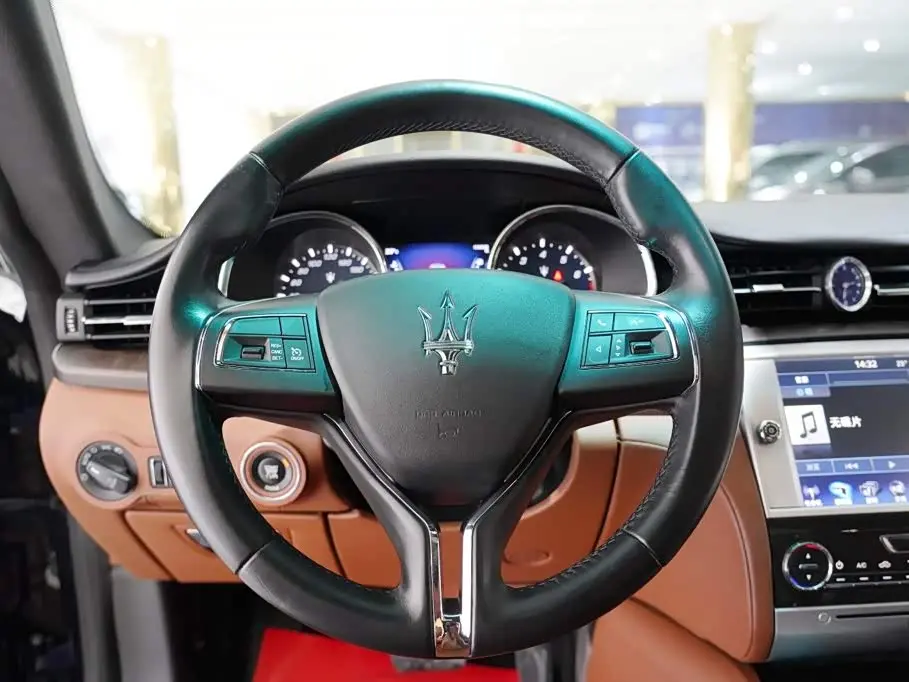 Maserati Quattroporte 2016 — Photo 8/18