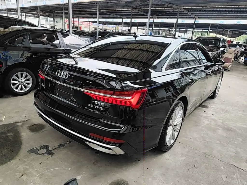 Audi A6L 2023 — Фото 7/20