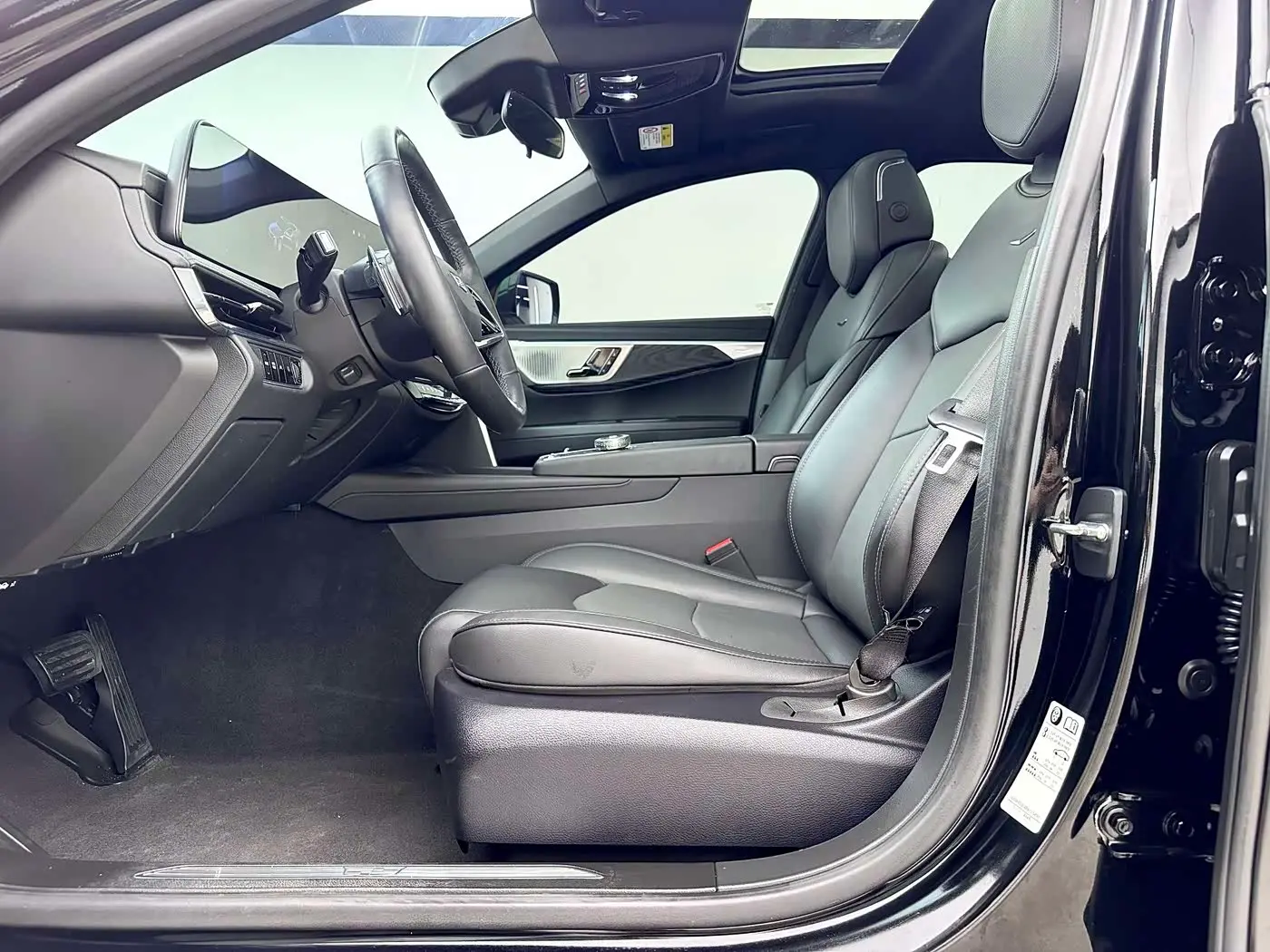 Cadillac CT6 2024 — Фото 14/17